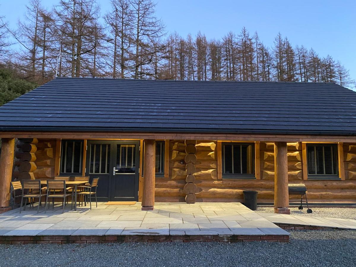 Ewes Water Log Cabins Langholm Exteriér fotografie